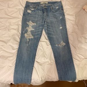 Cute ripped jeans 💐